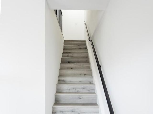 For Lease 5 Mary Street Unit# 2, Huntsville, Ontario