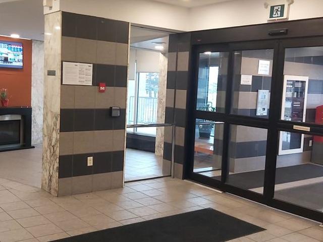 For Lease 5 San Romanoway Way Unit# 403, Toronto, Ontario
