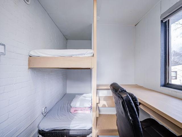 For Lease 5 Sorauren Avenue Unit# 6, Toronto, Ontario