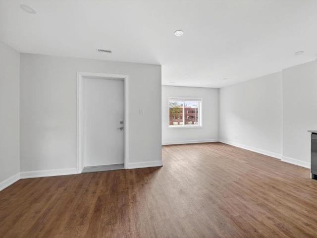 For Lease 600 Second Street Unit# Unit #3A, Cornwall, Ontario