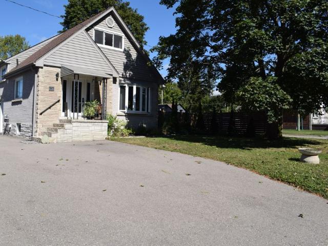 For Lease 61 Nelson Court, Halton Hills, Ontario