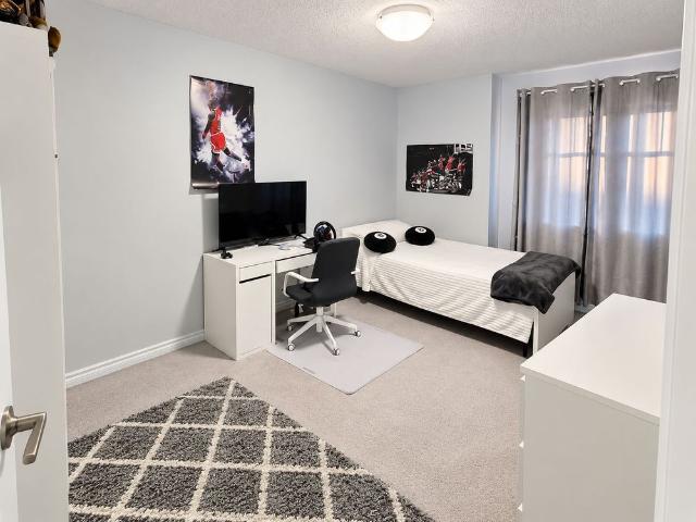 For Lease 63 Tapadero Avenue, Kanata, Ontario