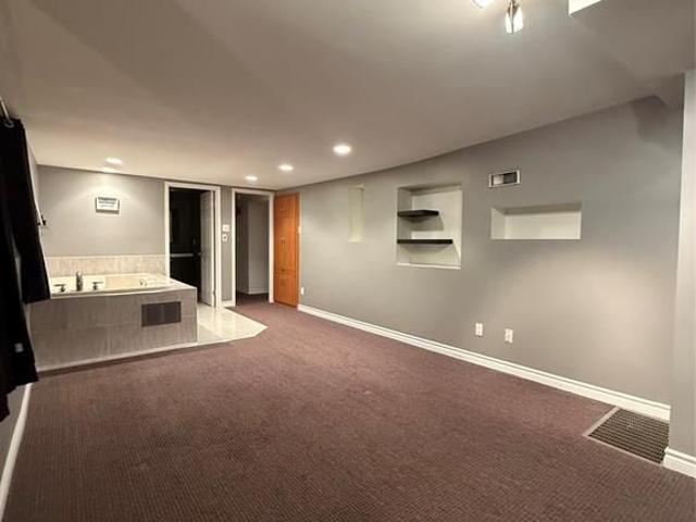 For Lease 647 Irvine Unit# 301, Windsor, Ontario