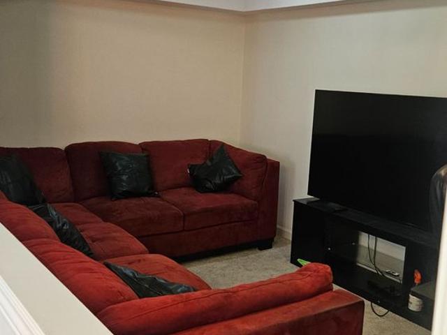 For Lease 64 Chapel Hill Crescent Unit# Lower, Welland, Ontario