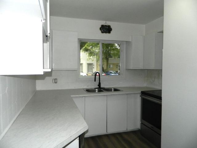 For Lease 65 Dorchester Boulevard Unit# 53, St. Catharines, Ontario