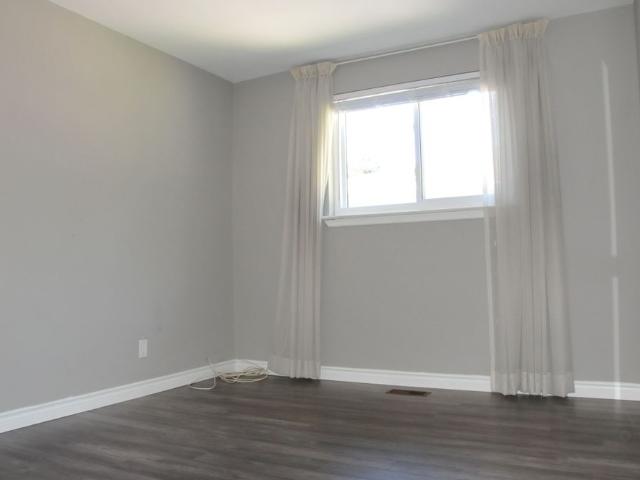 For Lease 66 Collins Crescent, Aurora, Ontario