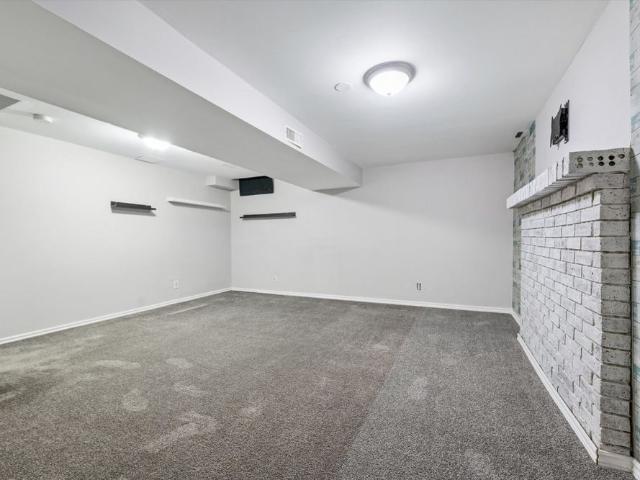 For Lease 66 Banbury Road, Brantford, Ontario