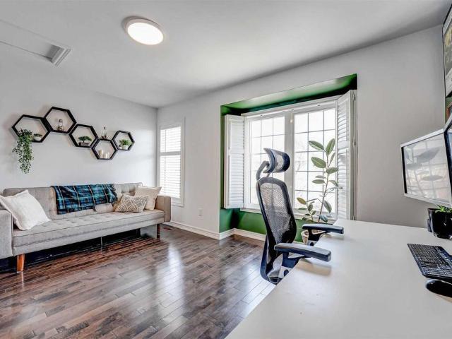 For Lease 676 Rowley Common, Burlington, Ontario