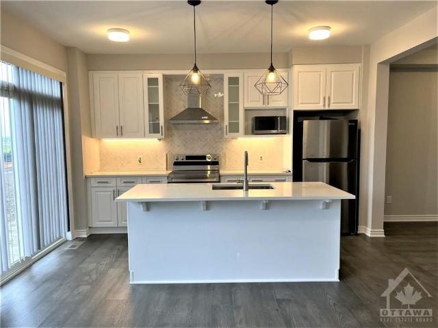 For Lease 681 ALLIED Mews, Stittsville Munster Richmond, Ontario