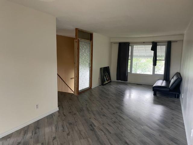 For Lease 6 Wall Court Unit# Main, Barrie, Ontario