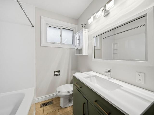 For Lease 6 Corbett Crescent Unit# Main, Aurora, Ontario