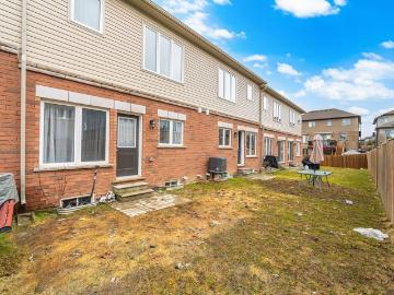 For Lease 6 Landsborough Street, East Luther Grand Valley, Ontario