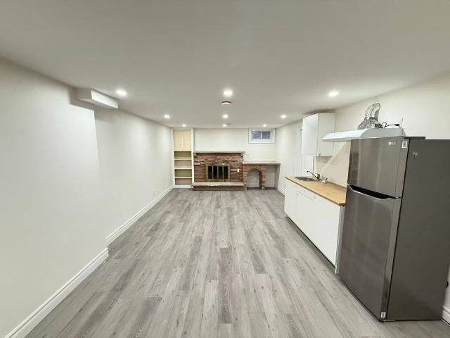 For Lease 70 Rainier Square, Toronto, Ontario