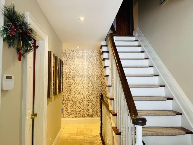 For Lease 719 Old Bathurst Street Unit# 1A, Newmarket, Ontario