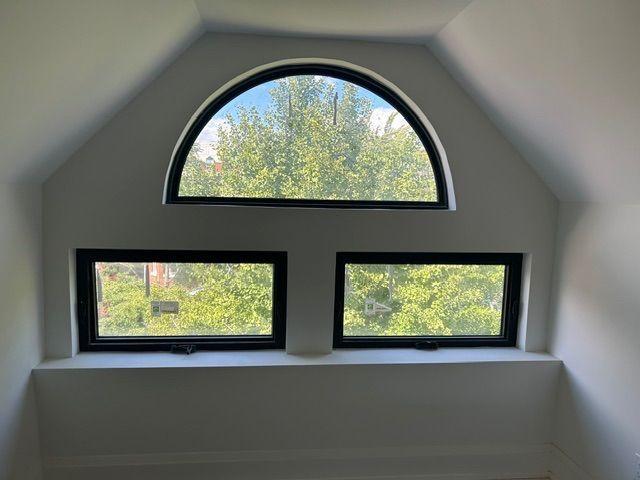 For Lease 71 Oxford Street, Toronto, Ontario
