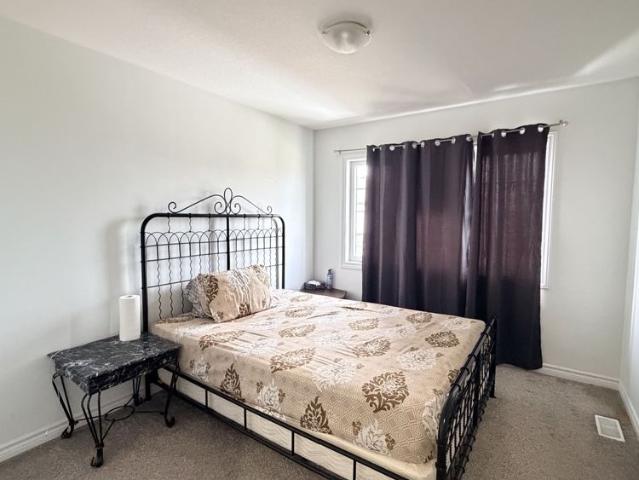 For Lease 71 Woodedge Circle, Kitchener, Ontario