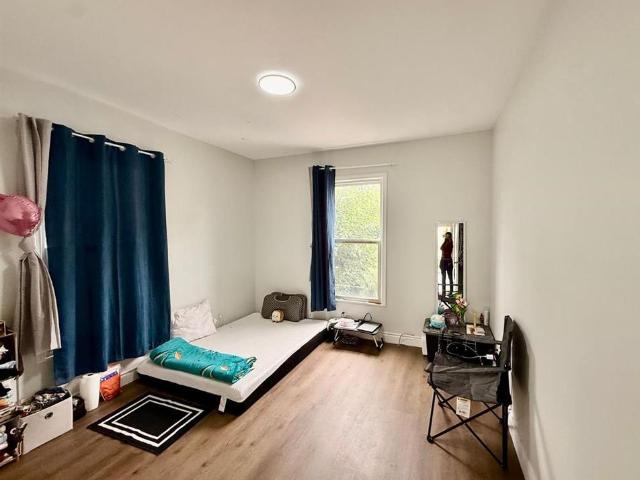 For Lease 722 Dougall Avenue Unit# MAIN, Windsor, Ontario