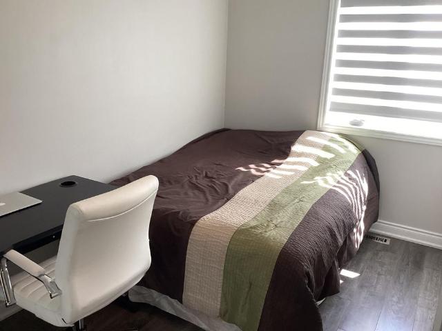 For Lease 72 Adams Street Unit# Upper, Bradford West Gwillimbury, Ontario