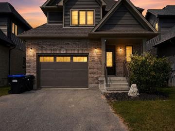 For Lease 72 McLean Avenue, Collingwood, Ontario