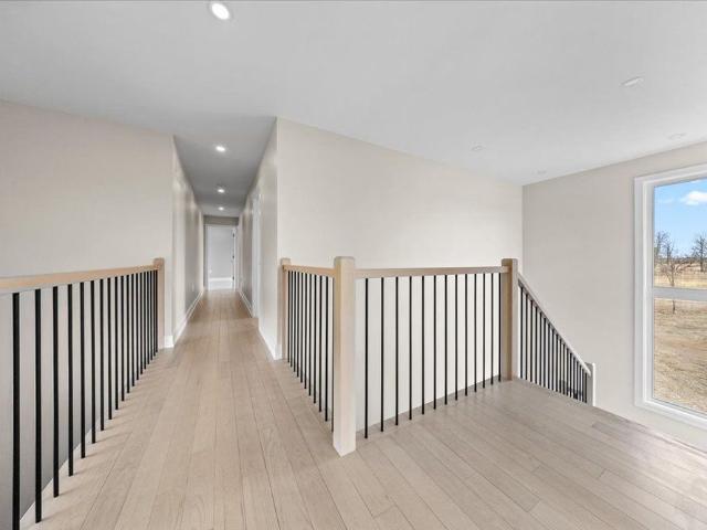 For Lease 72 Synergy Way, Kanata, Ontario