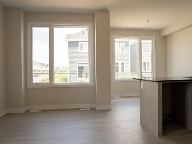 For Lease 735 HAFLINGER Row, Stittsville Munster Richmond, Ontario