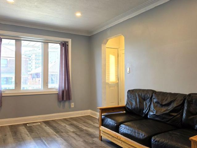 For Lease 739 Vaughan Road, Toronto, Ontario
