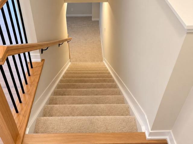 For Lease 755 Haflinger Row, Stittsville Munster Richmond, Ontario