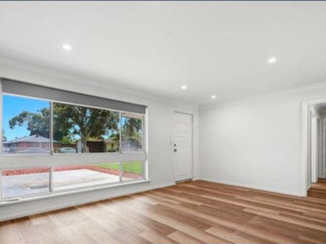 For Lease $750 per week Comfortable Family Living in a Convenient Maddington Location