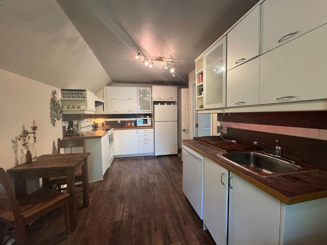 For Lease 76 Wellington Street Unit# Studio, New Tecumseth, Ontario
