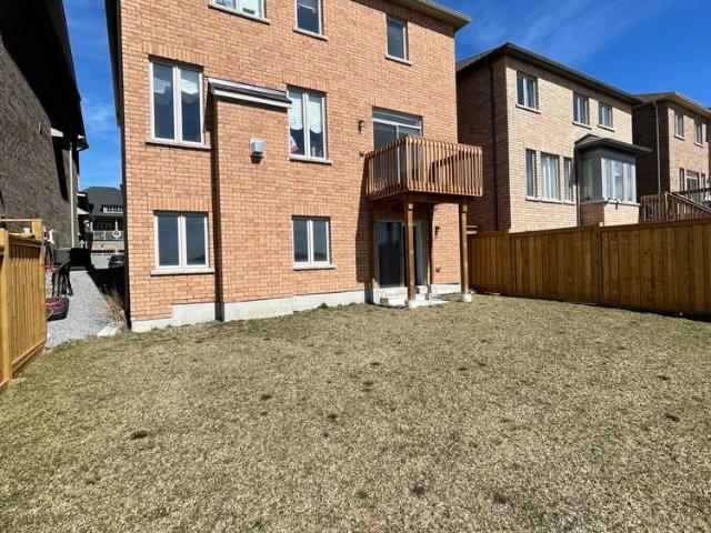 For Lease 77 Ben Sinclair Avenue, East Gwillimbury, Ontario