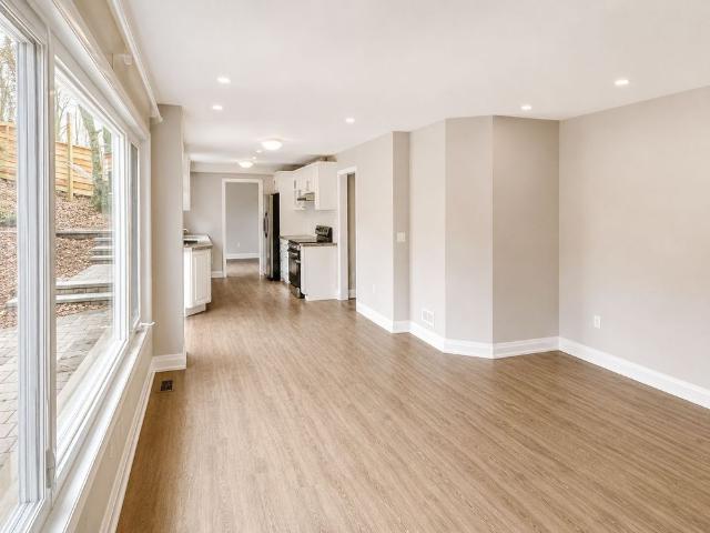 For Lease 77 Beswick Drive, Newmarket, Ontario