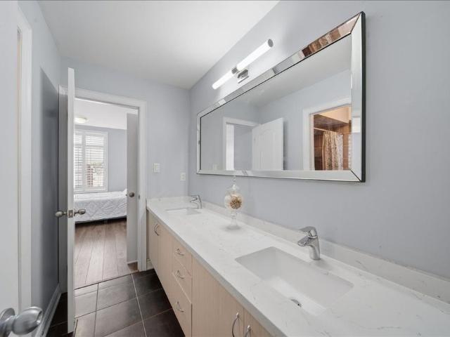 For Lease 77 Mckenzie Way Unit# Main, Bradford West Gwillimbury, Ontario
