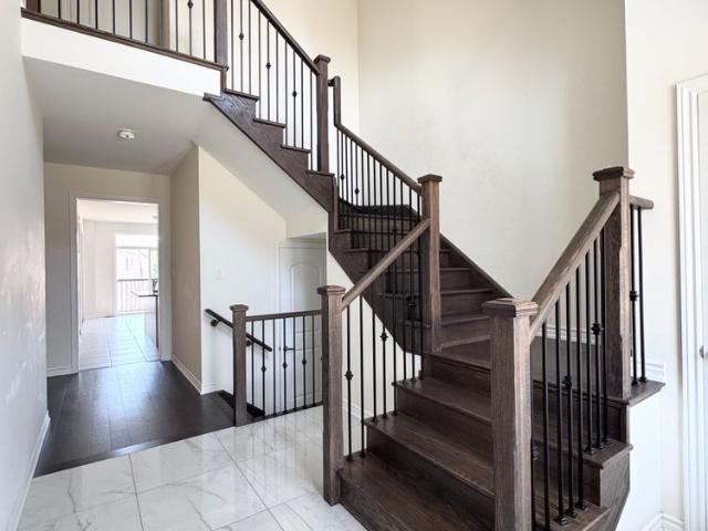 For Lease 78 Kentledge Avenue, East Gwillimbury, Ontario