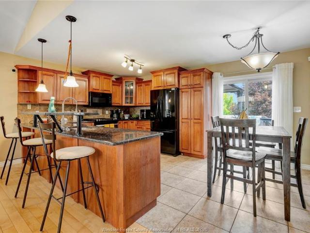 For Lease 80 WHELAN Drive Unit# MAIN UNIT, Amherstburg, Ontario