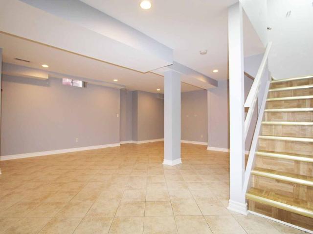 For Lease 834 Surin Court, Newmarket, Ontario