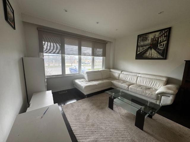 For Lease 83 Sussex Avenue Unit# Abv Gnd, Richmond Hill, Ontario