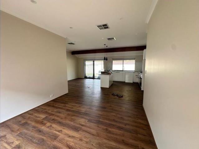 For Lease $850 per week Comfortable Family Home with Space and Convenience in Hocking