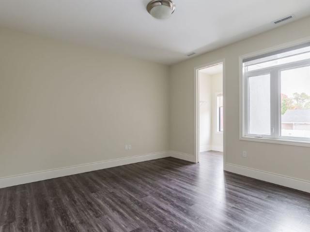 For Lease 863 Abbey Lane Unit# 206, Peterborough, Ontario