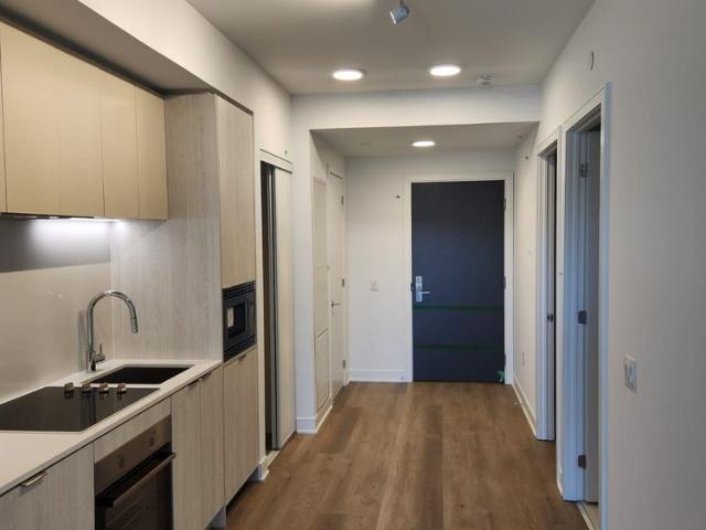 For Lease 86 Dundas Street Unit# 407, Mississauga, Ontario