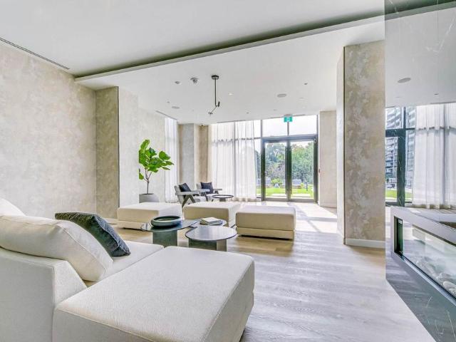 For Lease 86 Dundas Street Unit# 805, Mississauga, Ontario