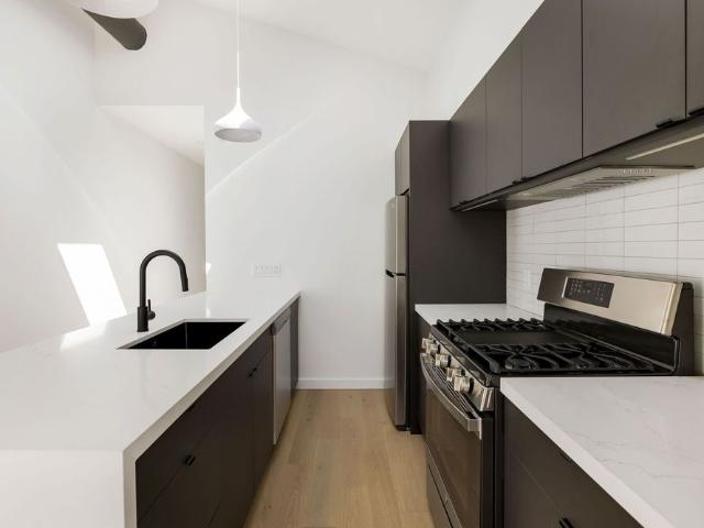 For Lease 86 Lansdowne Avenue Unit# Upper, Toronto, Ontario