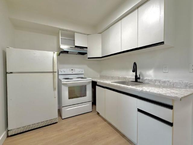 For Lease 87 Frank Street Unit# 209, Strathroy Caradoc, Ontario