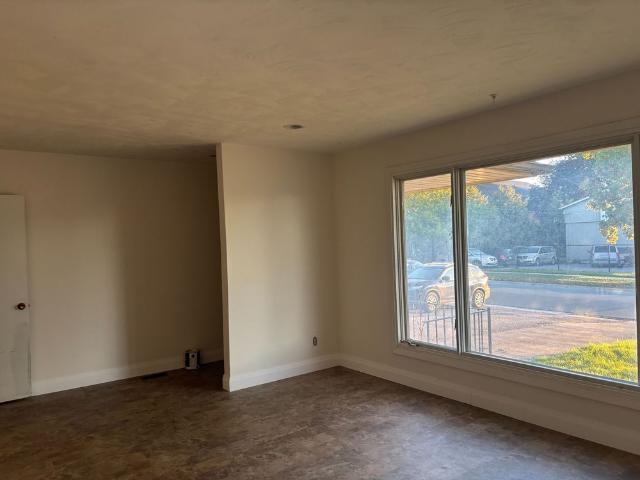 For Lease 893 Ford Street Unit# main floor unit, Peterborough, Ontario