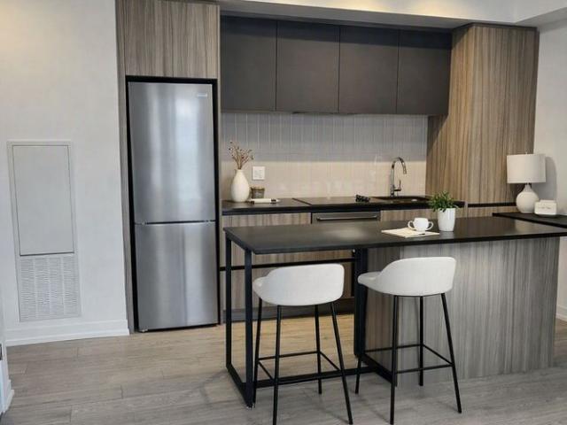 For Lease 8 Beverley Glen Boulevard Unit# C904, Vaughan, Ontario