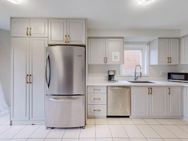 For Lease 8 Estoril Street Unit# Upper, Richmond Hill, Ontario