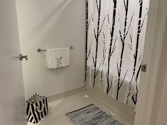 For Lease 8 Hillsdale Avenue Unit# 1534, Toronto, Ontario