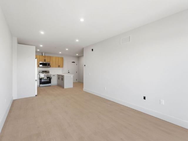 For Lease 8 Hutt Lane Unit# 203, Thorold, Ontario