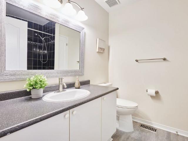 For Lease 8 Masonbrook Street, Barrhaven, Ontario