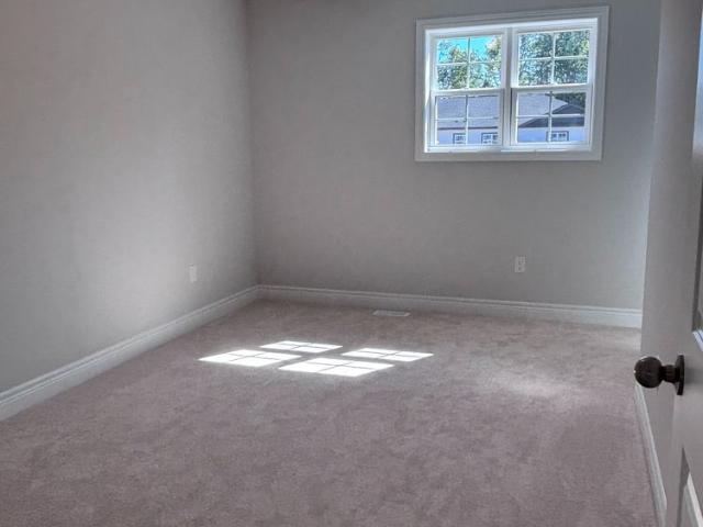 For Lease 900 Wild Rose Drive, Gravenhurst, Ontario