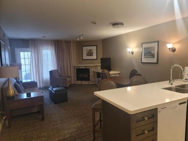 For Lease 90 Highland Drive Unit# 2442 43, Oro Medonte, Ontario